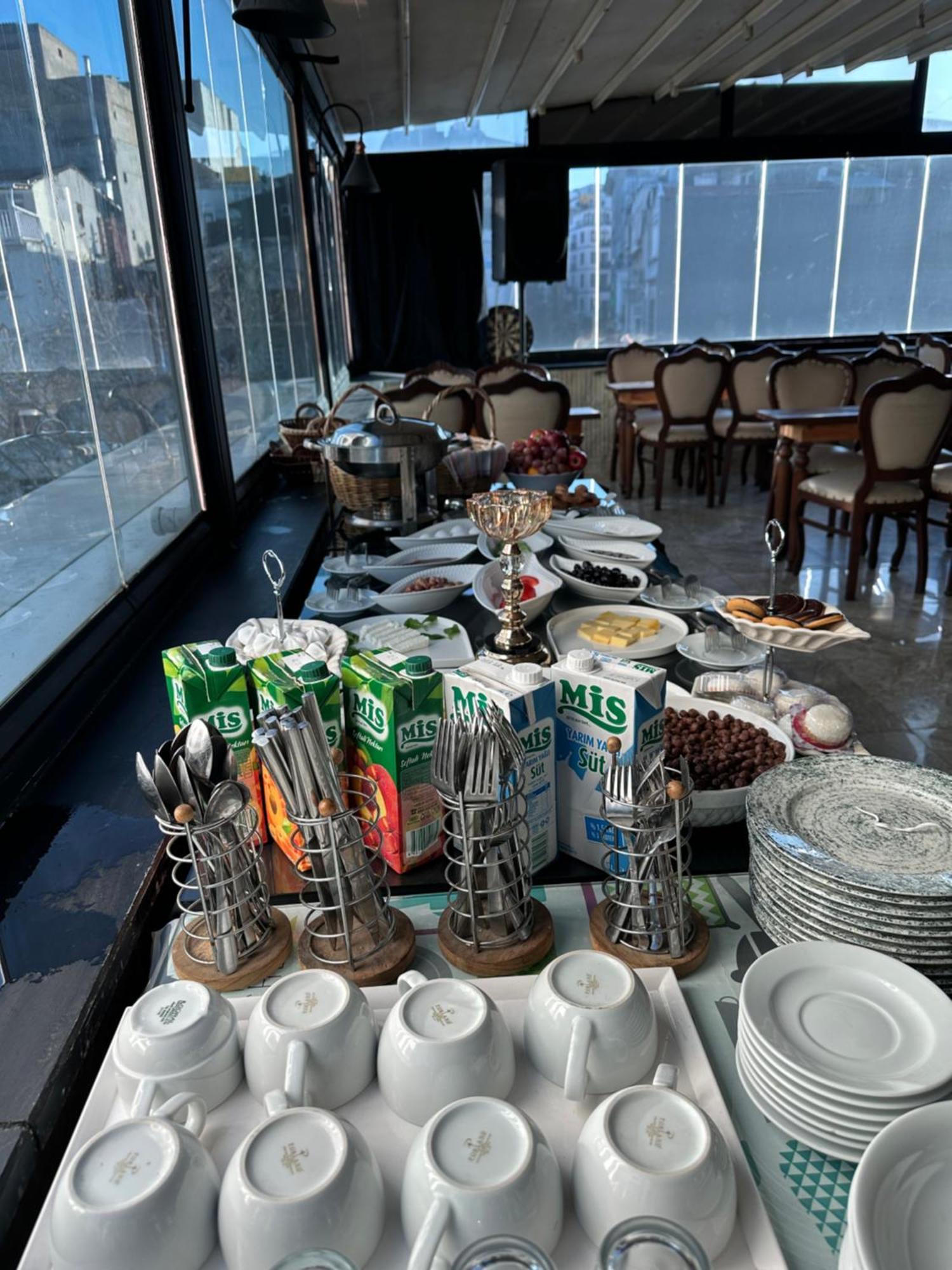 Napolyon Hotel Istanbul Exteriör bild