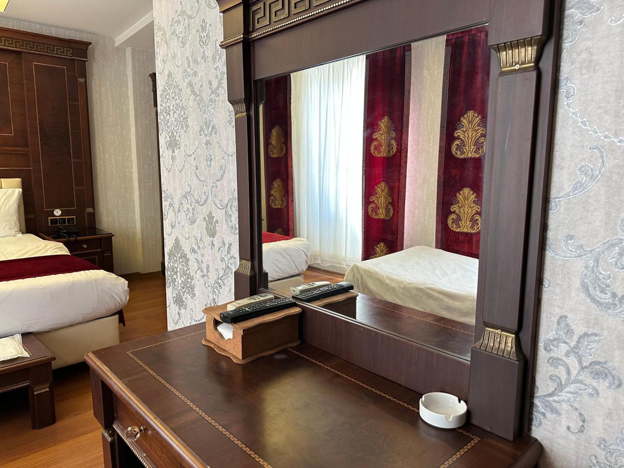 Napolyon Hotel Istanbul Exteriör bild